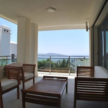 Sade Villa *